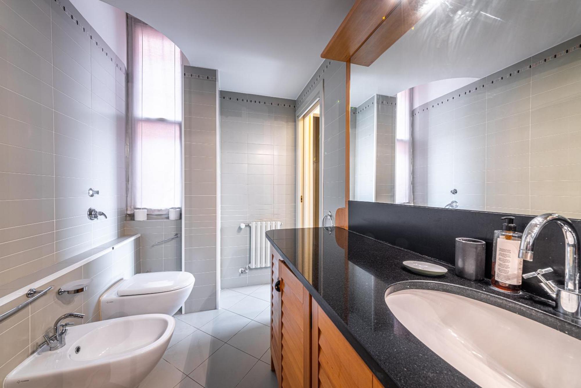 Marco1 Apartment Милано Екстериор снимка